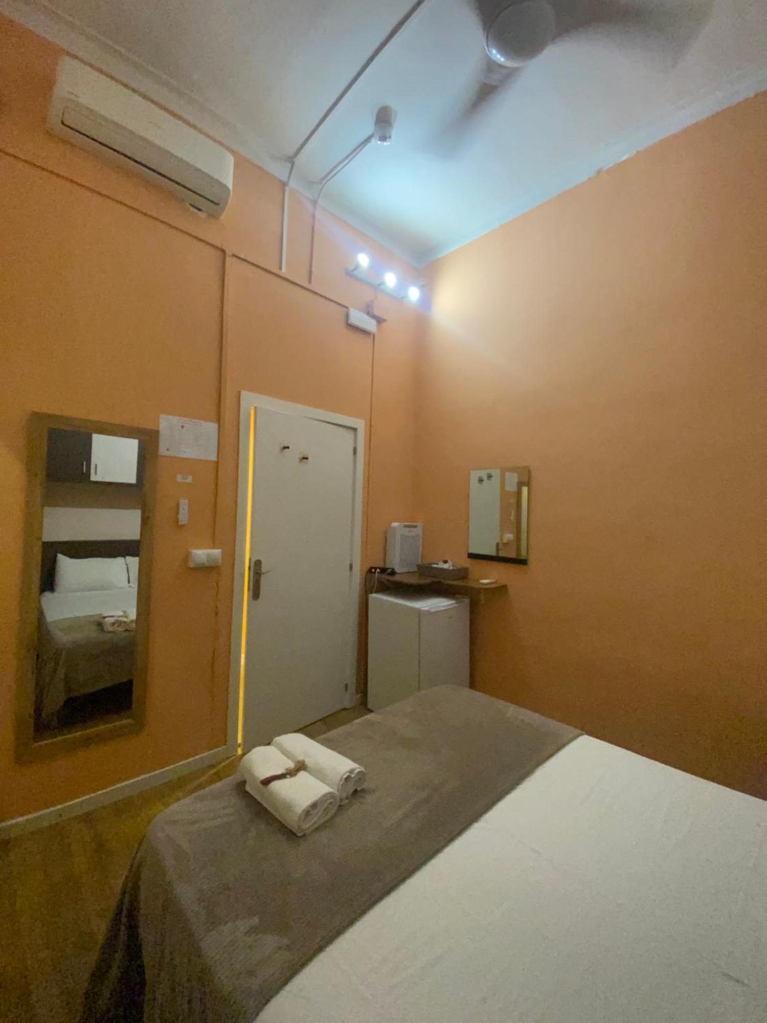 Sant Antoni Hostal, Sustainable Tourism 바르셀로나 외부 사진
